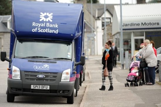 Σοβαρά προβλήματα στο e-banking για RBS και Barclays