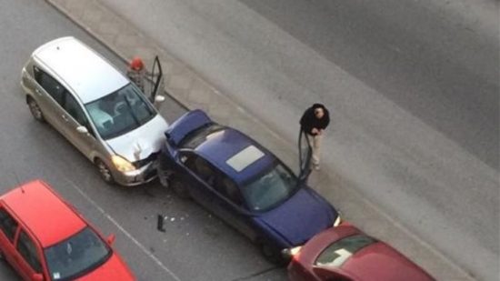 Καραμπόλα με τραυματίες στην εθνική Θεσσαλονίκης – Μουδανιών