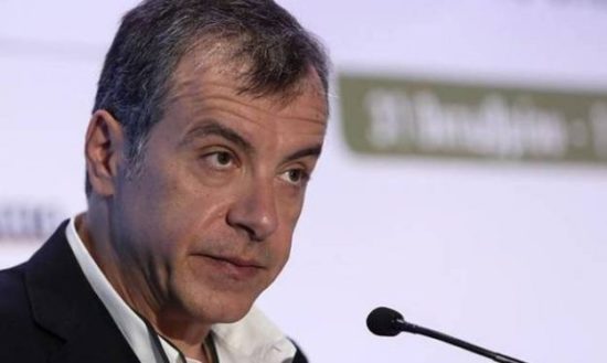 Θεοδωράκης: «Ψεκασμένες» οι προτάσεις Καμμένου για νέες αμερικανικές βάσεις