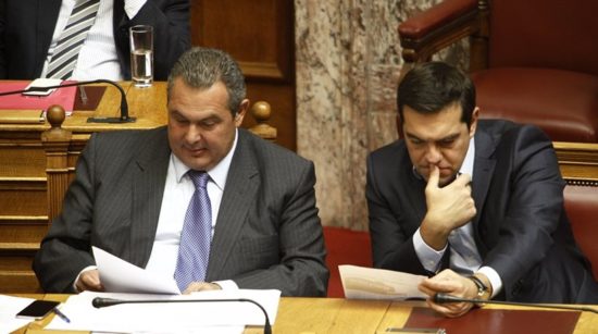 Με δυο γραμμές η κυβέρνηση: Συγχαρητήρια Τσίπρα σε Ζάεφ – Καταγγελίες Καμμένου για λάδωμα