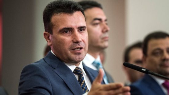 Το δημοψήφισμα για το όνομα επισπεύδει τις κάλπες στα Σκόπια