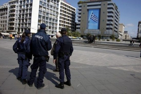 Δύο τραυματίες και δύο συλλήψεις μετά από συμπλοκές στην Ομόνοια