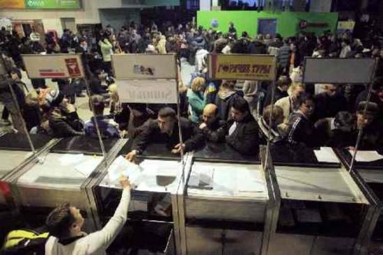 Αεροσκάφος στη Μόσχα σκότωσε άνδρα στον αεροδιάδρομο κατά την απογείωση