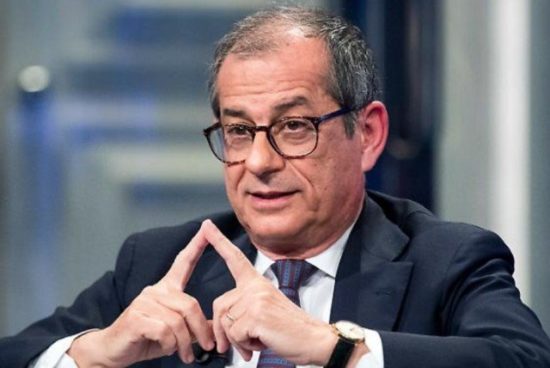 Ιταλικός Τύπος: Ο Τρία αναζητά συμβιβασμό με την Κομισιόν για μείωση του ελλείμματος