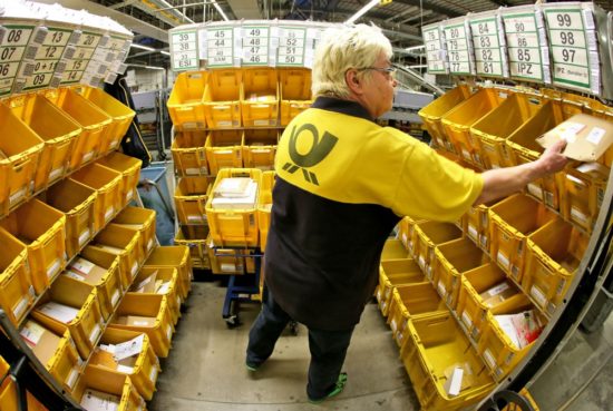Deutsche Post: «Βουτιά» 77% στα κέρδη γ’ τριμήνου