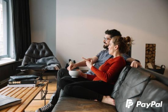 PayPal: Οι Έλληνες λατρεύουν τις online ταινίες