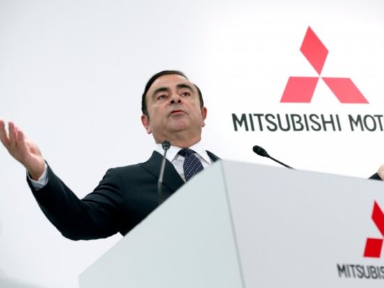 Μετά τη Nissan αποπέμπεται και από τη Mitsubishi o Carlos Ghosn