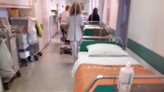 ΠΟΕΔΗΝ: Τουλάχιστον 128 ράντζα στο Αττικό Νοσοκομείο μετά από κάθε εφημερία