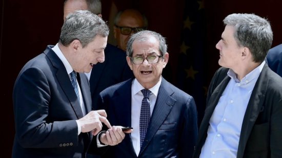 Ντράγκι-Τρία: Δυο Ιταλοί, διαφωνούν στις Βρυξέλλες για την Ιταλία