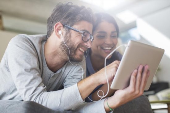 Τι αγοράζουν περισσότερο οι Έλληνες online την Black Friday