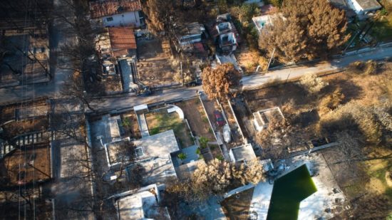 Υπόμνημα για το Μάτι παρέδωσε στους εισαγγελείς ο δήμαρχος Ραφήνας