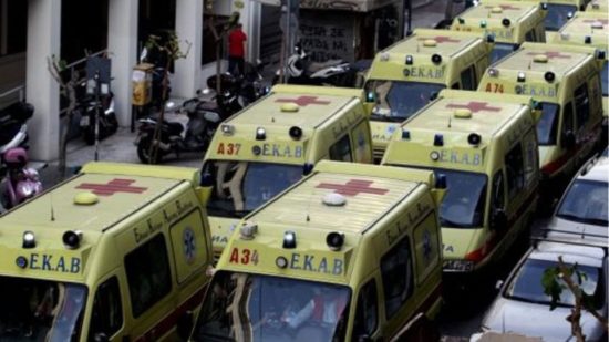 Το ΕΚΑΒ καταγγέλλει: Δεν υπάρχουν ασθενοφόρα παρά τη δωρεά του ιδρύματος Νιάρχου