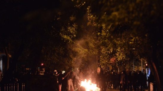 Μέλος του Ρουβίκωνα ένας από τους 19 συλληφθέντες στα Εξάρχεια