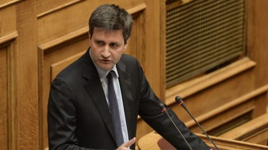 Χουλιαράκης: Δημοσιονομική προσαρμογή σημαίνει δύσκολες αποφάσεις και αύξηση φόρων