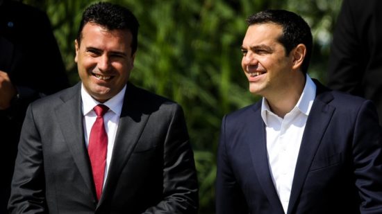 Σφοδρές αντιδράσεις για τη δήλωση Ζάεφ περί «διδασκαλίας της Μακεδονικής» και στην Ελλάδα