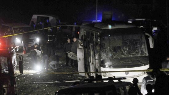 «Προδότες» χαρακτήρισε τους τρομοκράτες της χθεσινής επίθεσης, ο μεγάλος μουφτής της Αιγύπτου