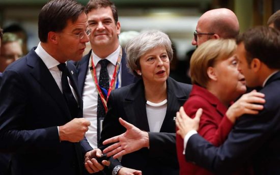 Με άδεια χέρια έφυγε η Μέι από τη Σύνοδο Κορυφής