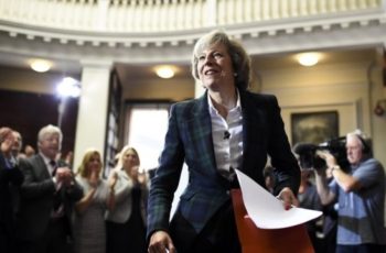 Οι Εργατικοί αυξάνουν τις πιέσεις στην Μέι πριν την ψηφοφορία για το Brexit