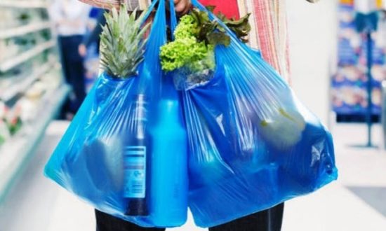 ΥΠΕΝ: Εκτίναξη εσόδων από την πλαστική σακούλα των 9 λεπτών το 2019