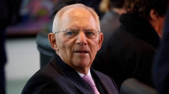 SZ: «Ο Σόιμπλε θα μπορούσε να τινάξει την Ε.Ε. στον αέρα»