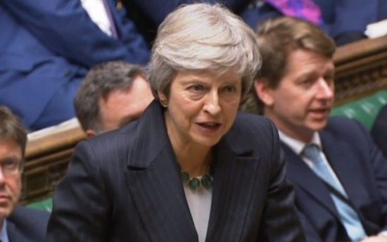 Πιο κοντά στην καθαίρεση η Μέι – Η ΕΕ ετοιμάζεται για άτακτο Brexit