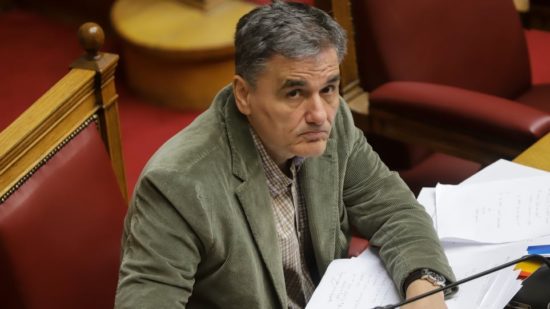 «Too much» ο στόχος των πρωτογενών πλεονασμάτων 3,5%, λέει ο Τσακαλώτος