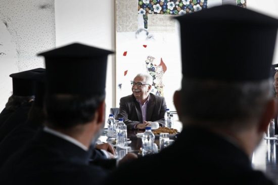 Γαβρόγλου: Οι κληρικοί επιμένουν να πληρώνονται από το δημόσιο