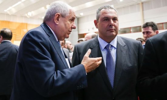 Σε αποσύνθεση οι ΑΝΕΛ με διαγραφή Κουίκ από Καμμένο