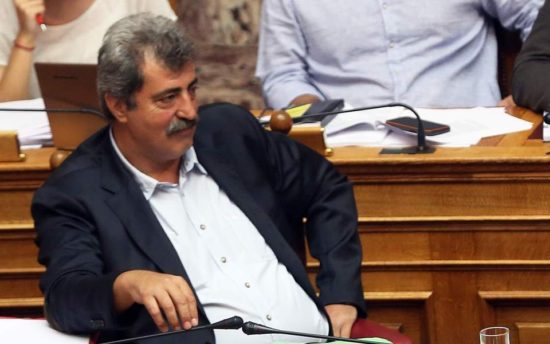 Δεκάδες νομιμοποιήσεις παράνομων κλινικών και αυθαιρεσίες με τη «βούλα» Πολάκη