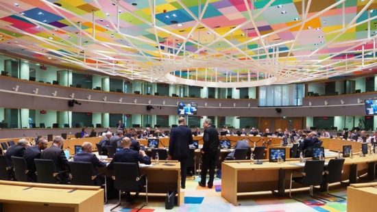 Εγκρίθηκε ο προϋπολογισμός της Ελλάδας – Δε θα μειωθούν οι συντάξεις