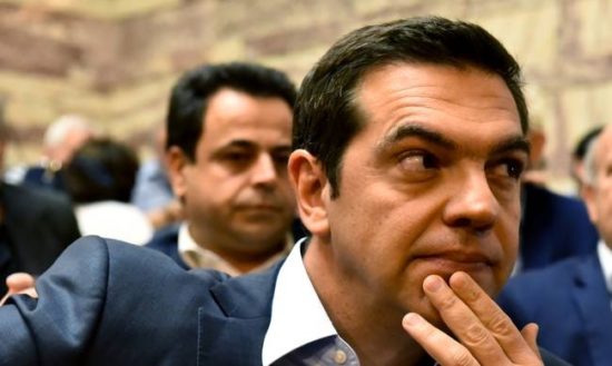 Μαξίμου: «Όχι» στις κάλπες πριν τη συμφωνία για το Μακεδονικό