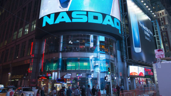 Wall Street: Σε ιστορικά υψηλά ο Nasdaq