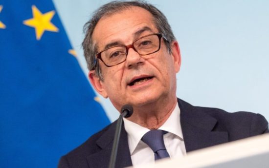 Ιταλός ΥΠΟΙΚ: Δεν βλέπω ύφεση, βλέπω μία κατάσταση στασιμότητας
