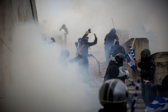 ΕΛΑΣ: «Έγινε η απολύτως αναγκαία χρήση δακρυγόνων»