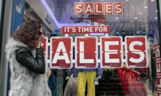 ΕΣΕΕ: Ζητούμενο η αυξημένη αγοραστική κίνηση των εκπτώσεων