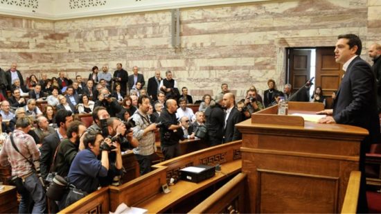 Οι έξι βουλευτές που εξασφαλίζουν στον Τσίπρα ψήφο εμπιστοσύνης