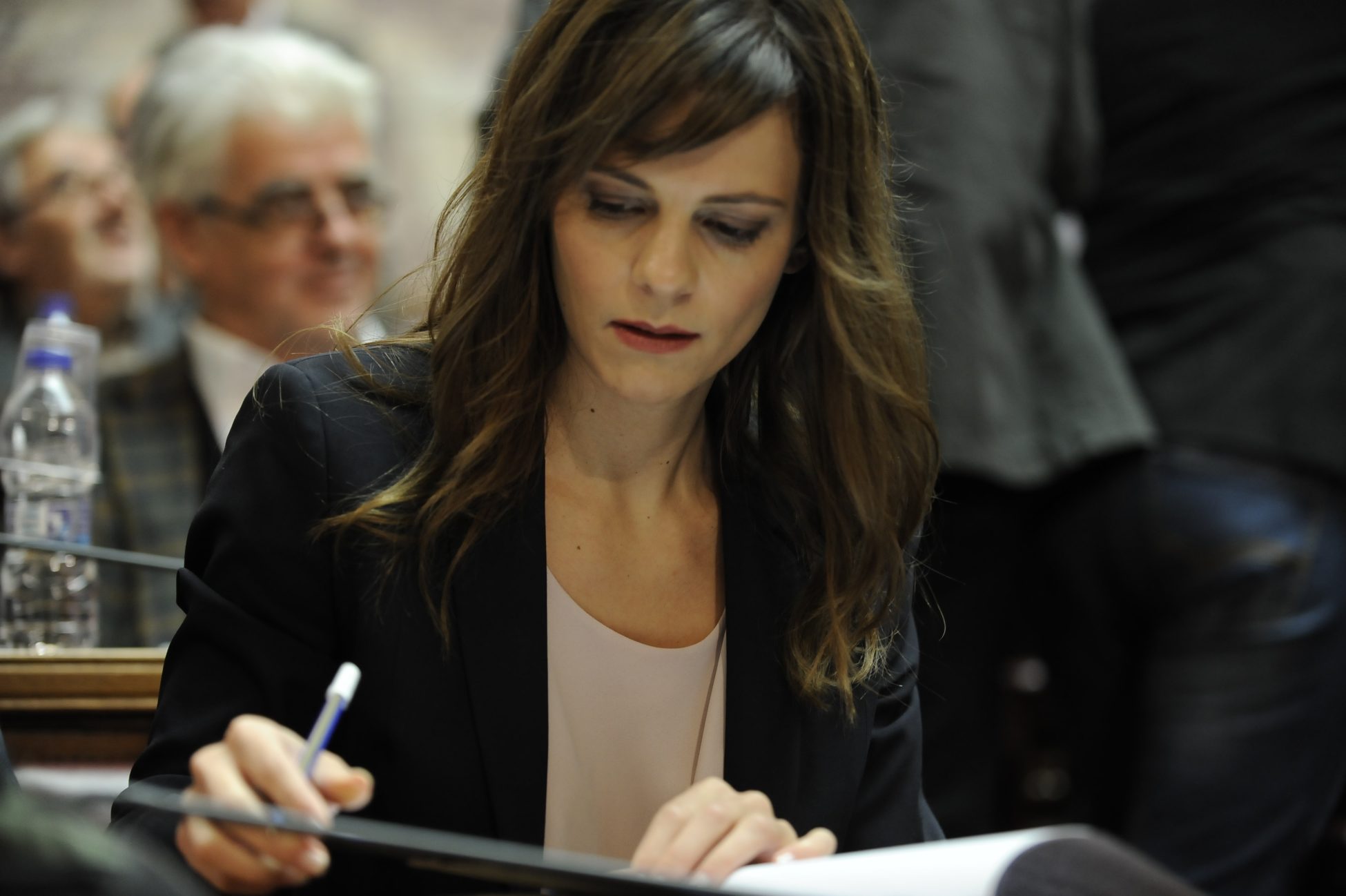 Επί τάπητος ο κατώτατος μισθός στη συνάντηση δανειστών – Αχτσιόγλου