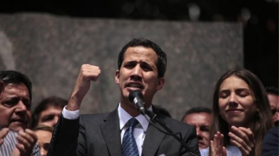 Η Λισαβόνα συντάσσεται με το ευρωπαϊκό τελεσίγραφο στον Μαδούρο