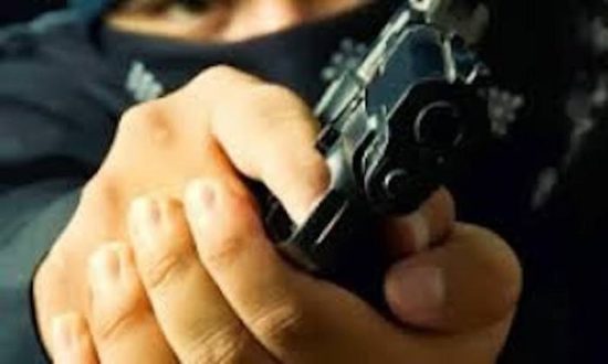 Άγνωστοι λήστεψαν οδηγό λεωφορείου στη Δυτική Αττική