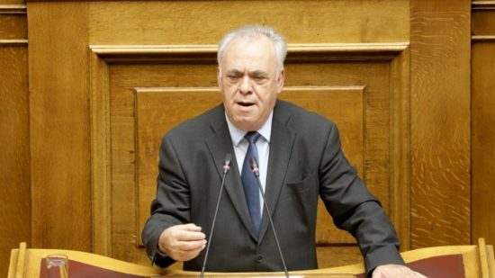 Βόμβα Δραγασάκη: Κίνδυνος νέας ανακεφαλαιοποίησης αν δεν ρυθμιστούν τα κόκκινα δάνεια