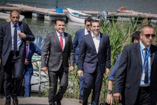 Συμφωνία Πρεσπών: Με «αγκάθια» η ψήφισή της από την Επιτροπή Εξωτερικών και Άμυνας