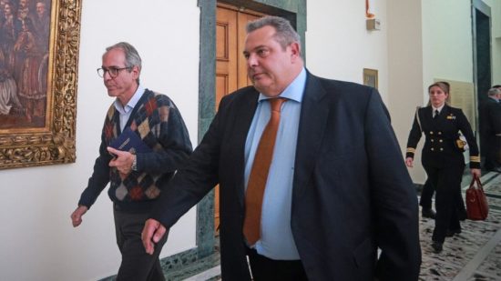 Πώς οδηγήθηκε σε αναδίπλωση ο Πάνος Καμμένος