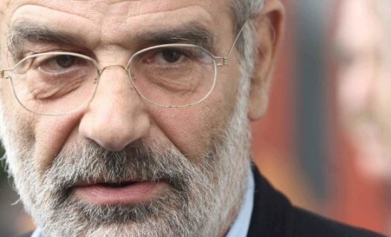 Αλαβάνος: Ο Τσίπρας έχει Γερμανίδα baby sitter!