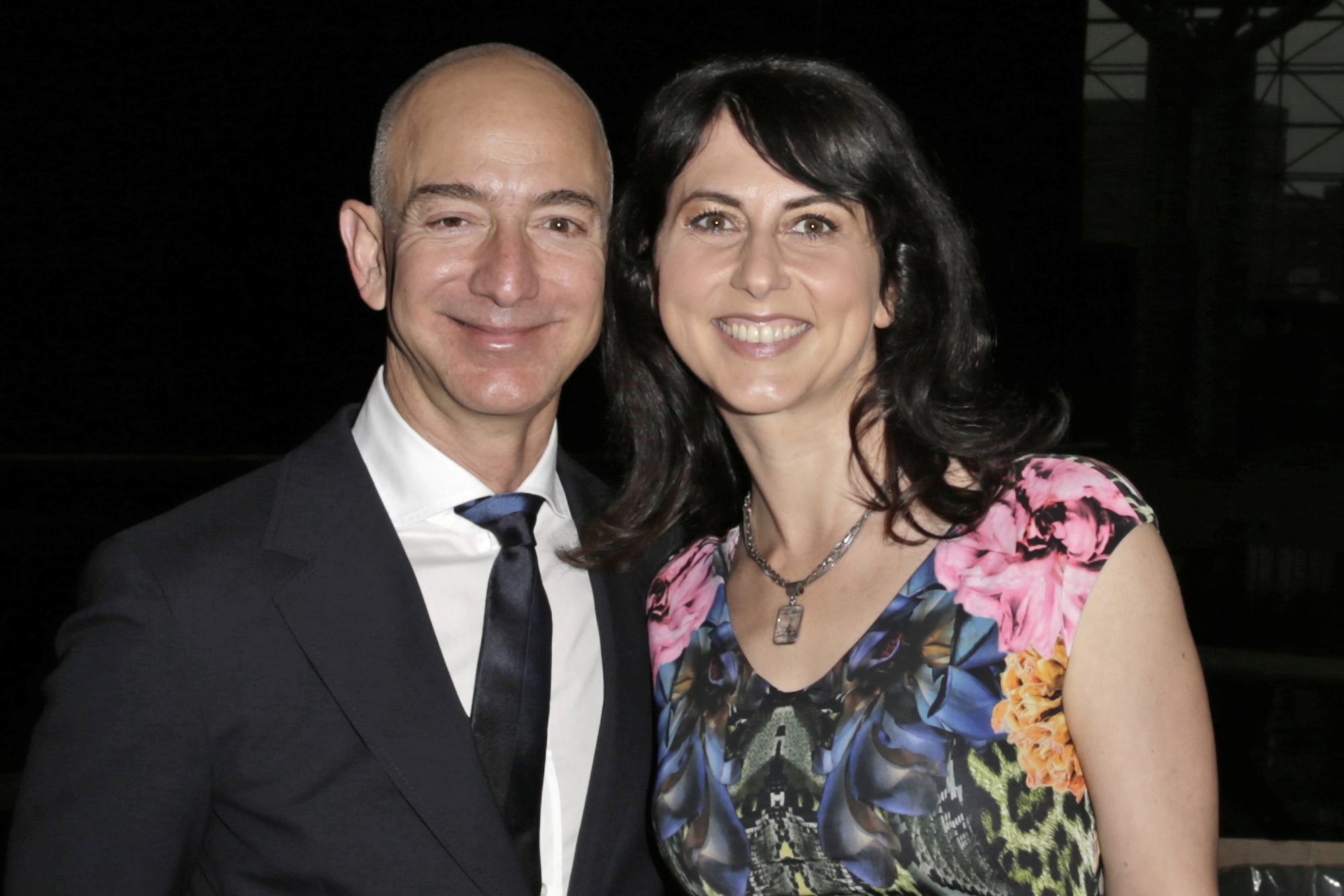 Η «κυρία Amazon» γίνεται η πλουσιότερη γυναίκα του κόσμου
