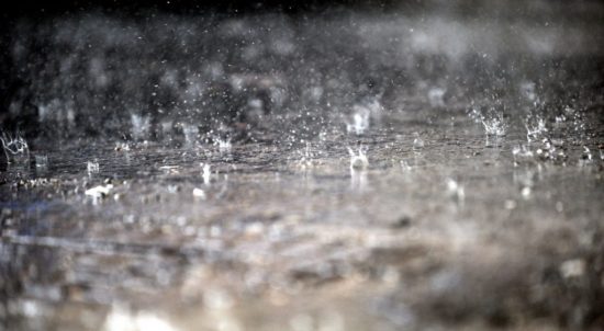 Για καταιγίδα τις επόμενες ώρες στην Αττική προειδοποιεί η ΕΜΥ