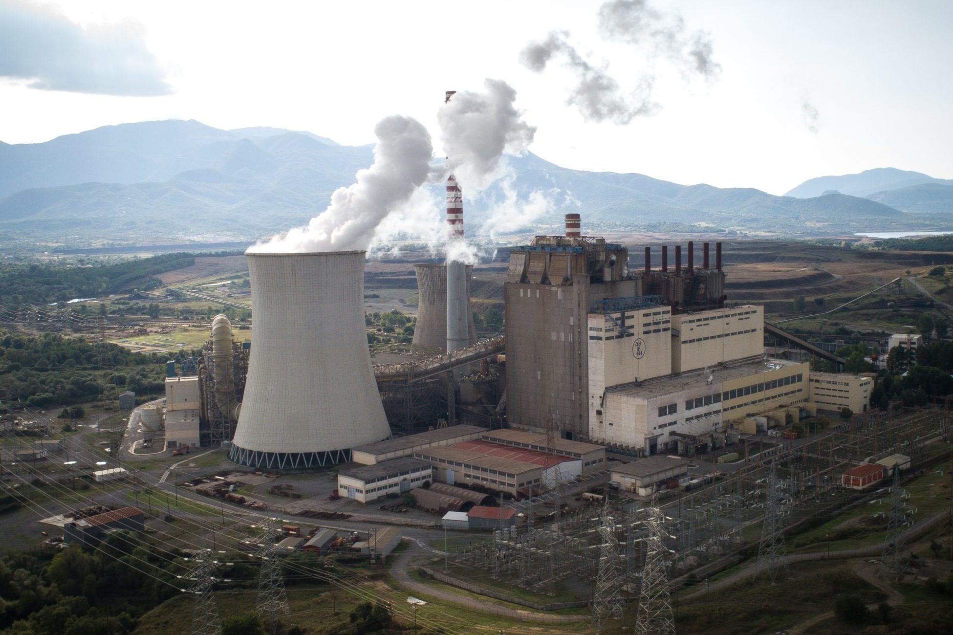 ΔΕΗ: Βροντερές απουσίες στον διαγωνισμό για τον λιγνίτη