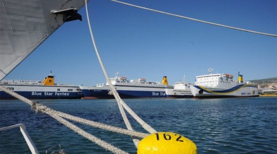 Δεμένα τα πλοία σε Πειραιά, Ραφήνα και Λαύριο