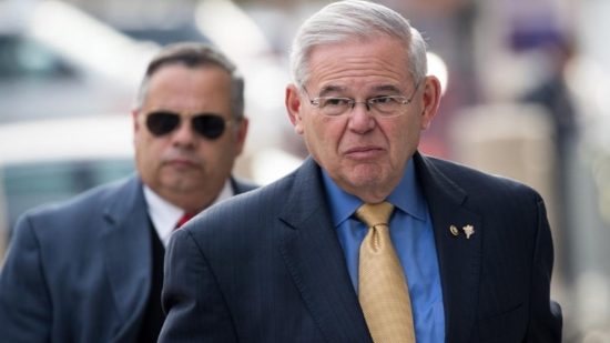 Φιλέλληνας γερουσιαστής καλεί τον Τσίπρα να αναγνωρίσει τον Γκουαϊδό ως πρόεδρο της Βενεζουέλας