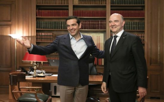 Μοσκοβισί: Η συνεργασία μας με τις ελληνικές αρχές δεν είναι μασκαρεμένο μνημόνιο