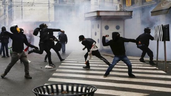 Η ΕΛ.ΑΣ. φοβάται ακόμα και για κατάληψη τμημάτων από αντιεξουσιαστές